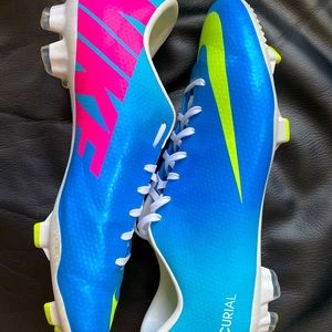 Nike Mercurial Victory IV Soccer Cleats - Sz 11.5